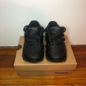 Reebok infant sneaker